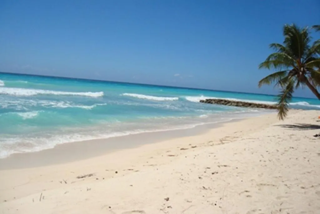 White Sands Beach Condos Christ Church 4*,  Barbados